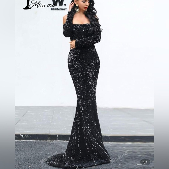 Elegant Black Sequin Evening Gown - Picture 1 of 3